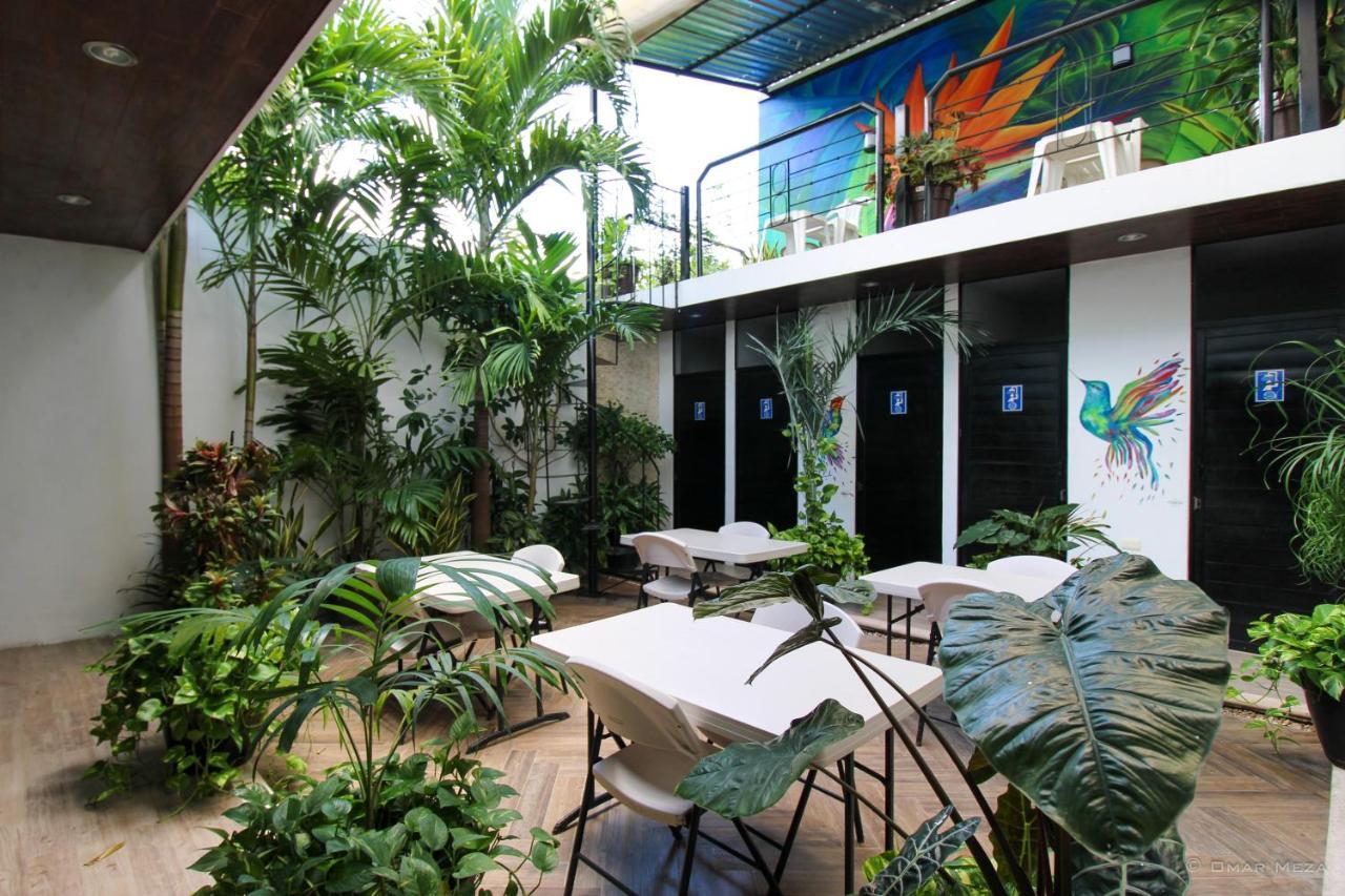Hostal Gayser Valladolid  Bagian luar foto
